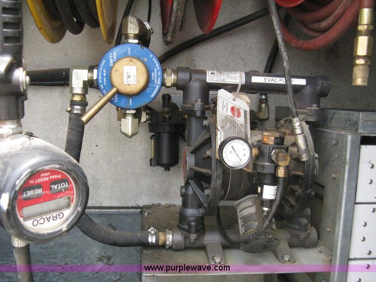 image for item 8113 2007 Freightliner M2 106 business class service truck