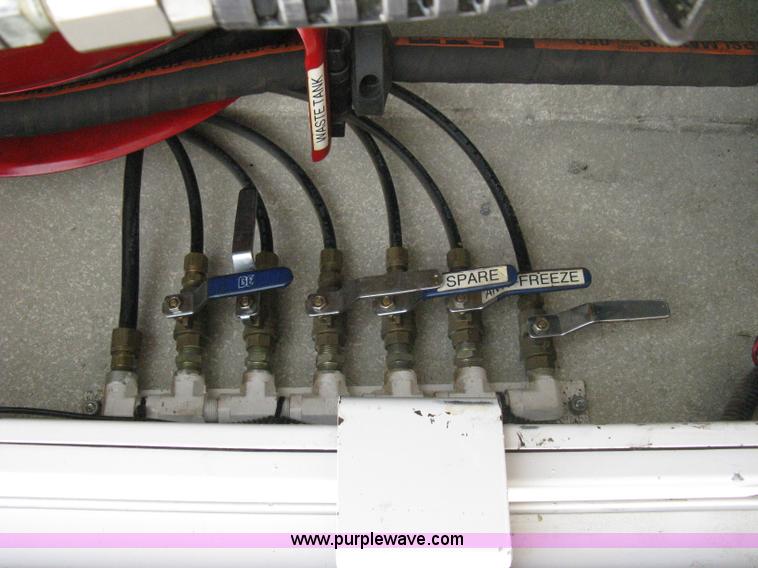 image for item 8113 2007 Freightliner M2 106 business class service truck