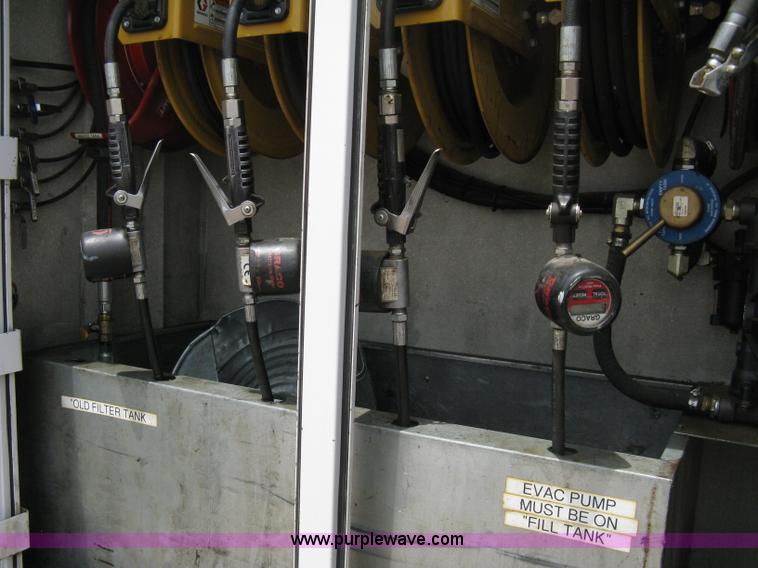 image for item 8113 2007 Freightliner M2 106 business class service truck