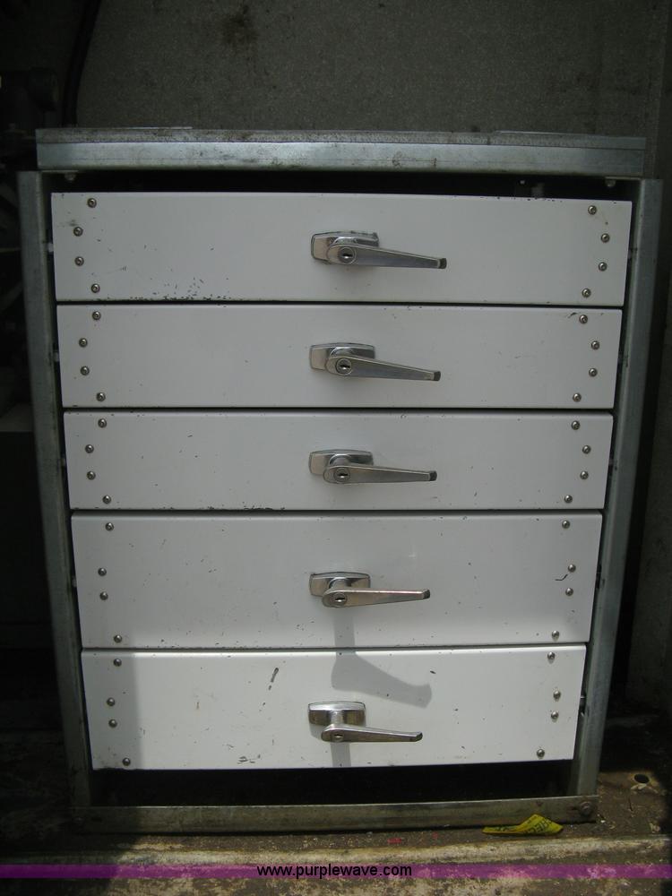 image for item 8113 2007 Freightliner M2 106 business class service truck