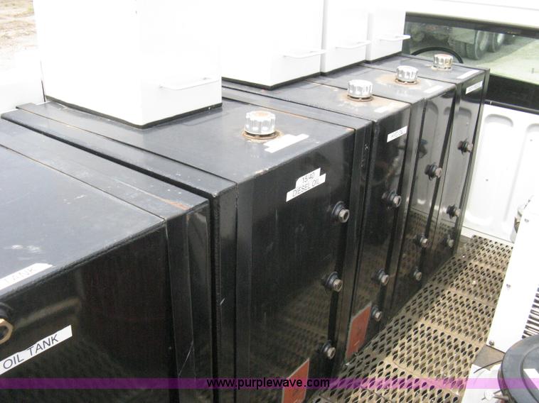 image for item 8113 2007 Freightliner M2 106 business class service truck