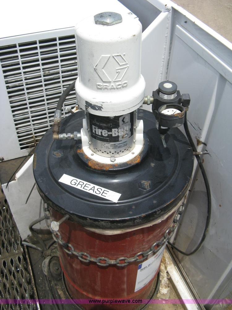 image for item 8113 2007 Freightliner M2 106 business class service truck