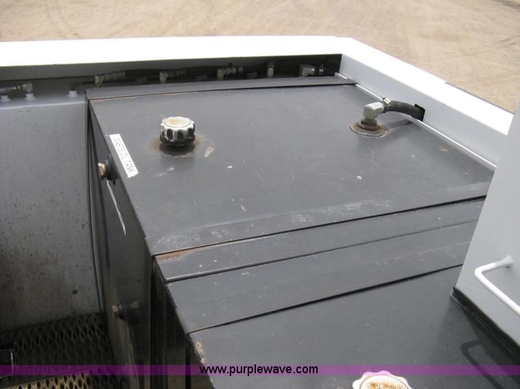 image for item 8113 2007 Freightliner M2 106 business class service truck