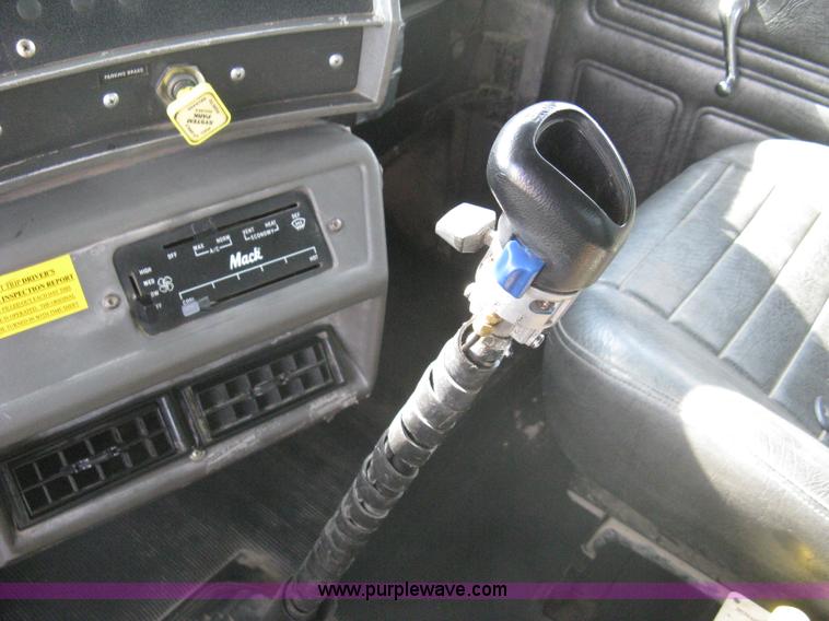 image for item 8114 2001 Mack RB688S triple axle dump truck