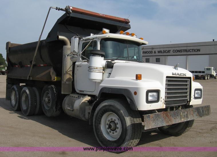image for item 8115 1997 Mack RD690S triple axle dump truck