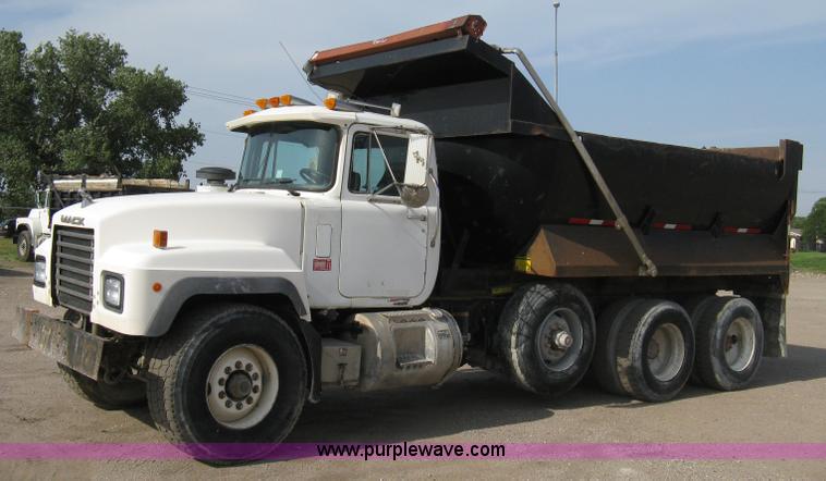 image for item 8115 1997 Mack RD690S triple axle dump truck