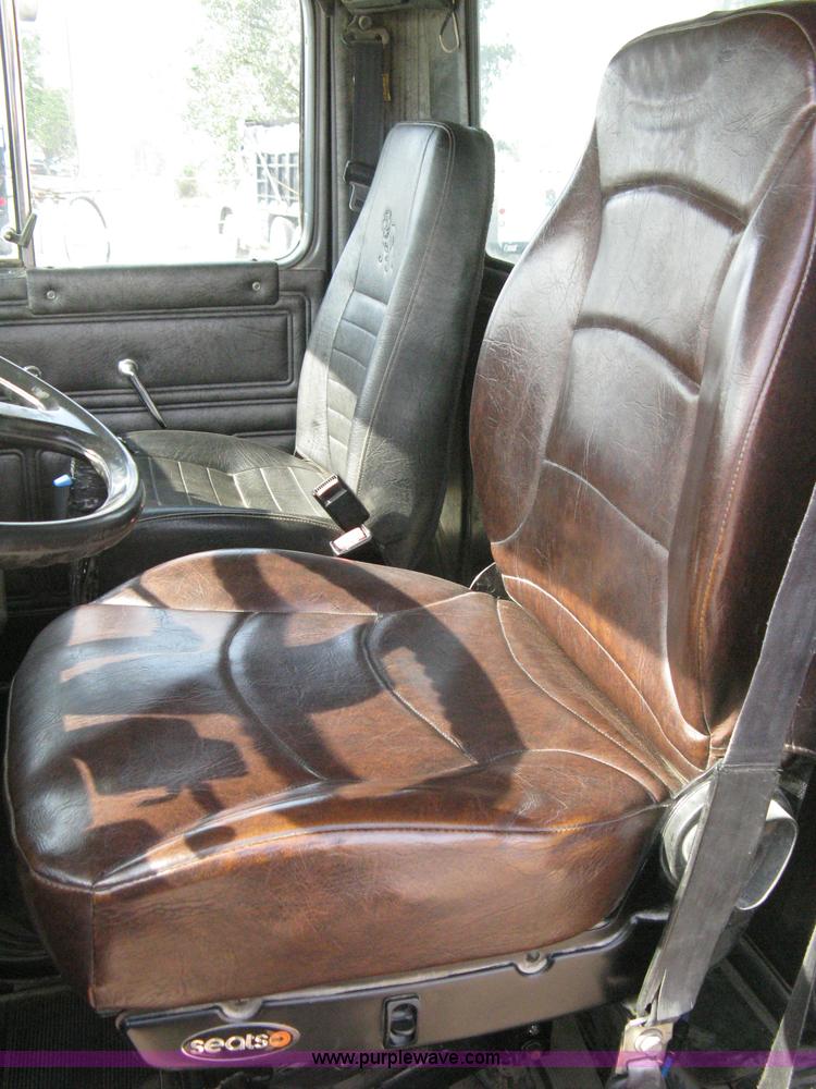 image for item 8115 1997 Mack RD690S triple axle dump truck