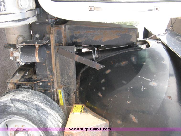 image for item 8115 1997 Mack RD690S triple axle dump truck