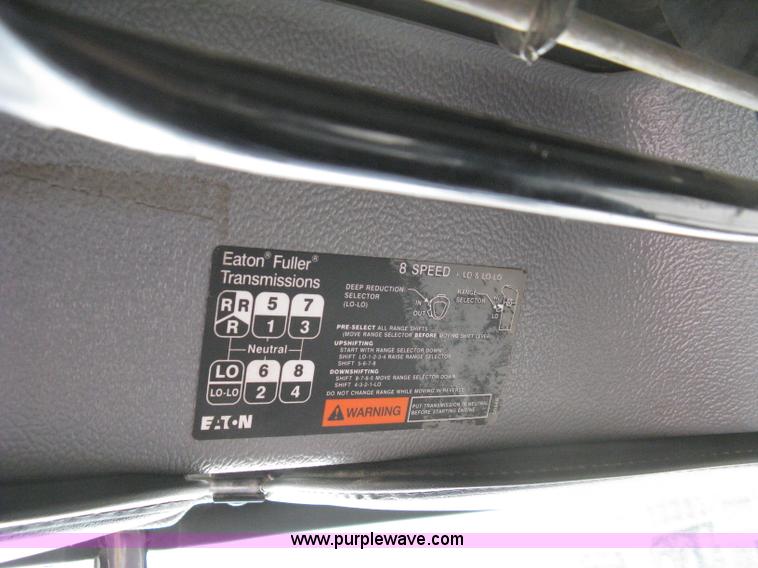 image for item 8116 2001 Mack RD688S triple axle dump truck