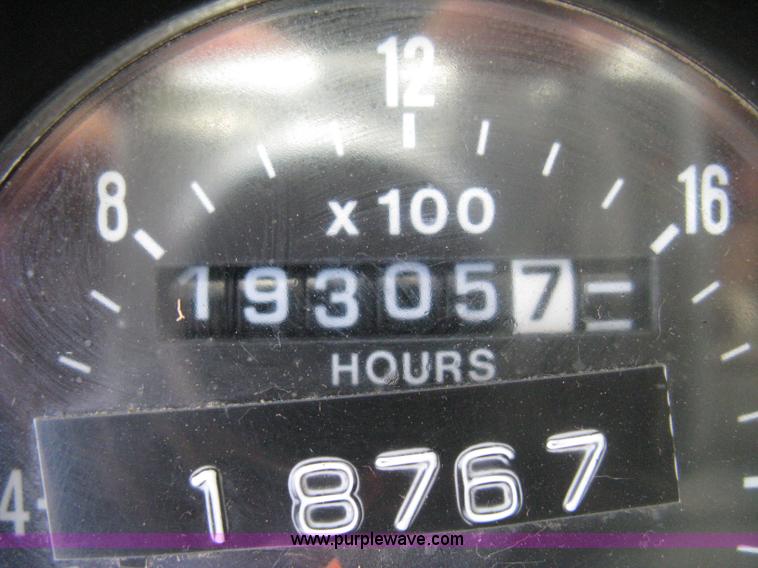 image for item 8116 2001 Mack RD688S triple axle dump truck