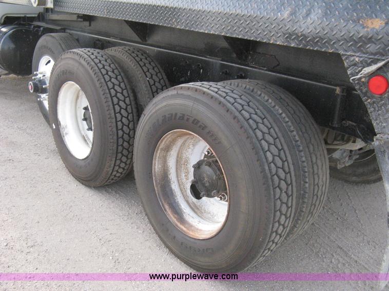 image for item 8116 2001 Mack RD688S triple axle dump truck