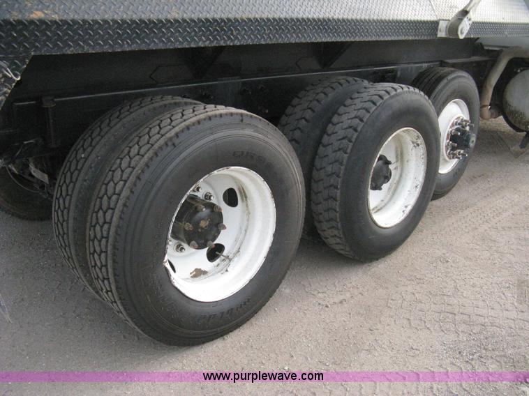 image for item 8116 2001 Mack RD688S triple axle dump truck