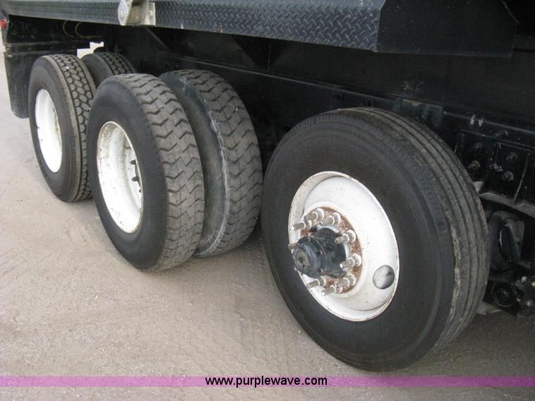 image for item 8116 2001 Mack RD688S triple axle dump truck