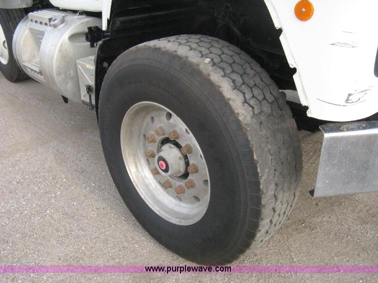 image for item 8116 2001 Mack RD688S triple axle dump truck