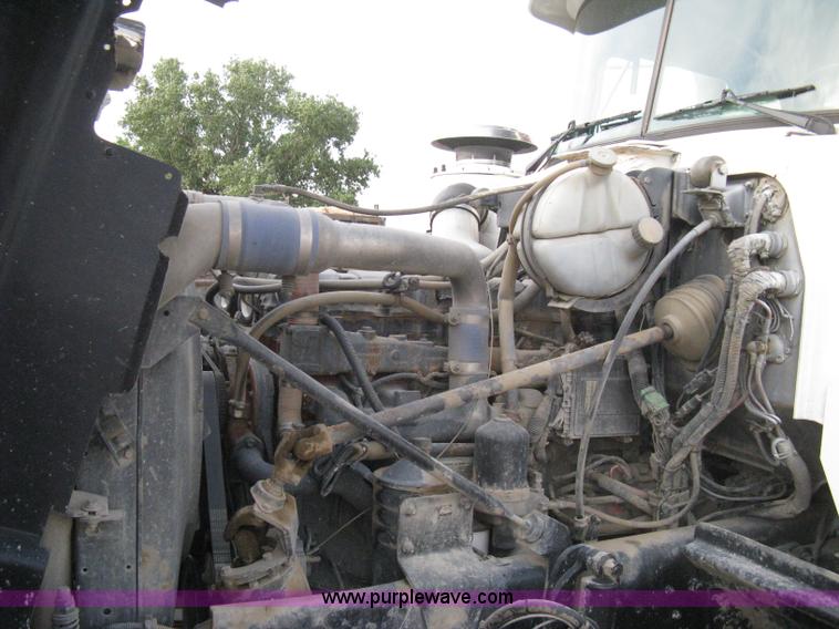 image for item 8116 2001 Mack RD688S triple axle dump truck