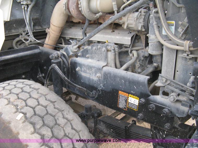 image for item 8116 2001 Mack RD688S triple axle dump truck