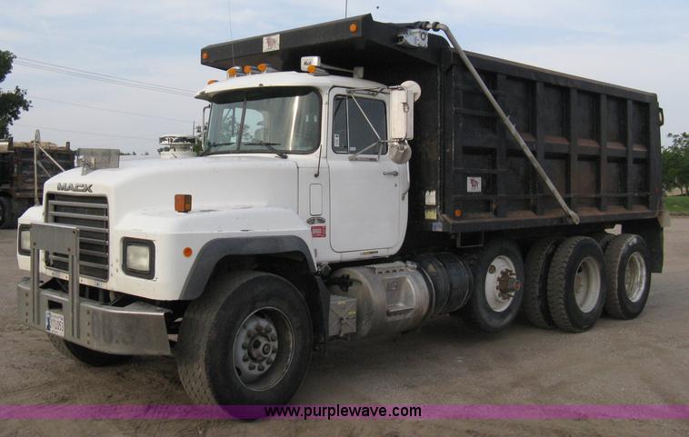 image for item 8117 2001 Mack RD688S triple axle dump truck