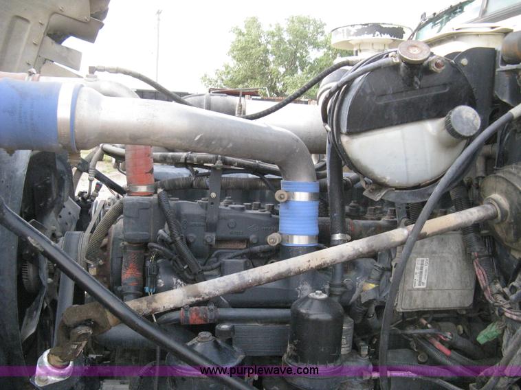 image for item 8117 2001 Mack RD688S triple axle dump truck