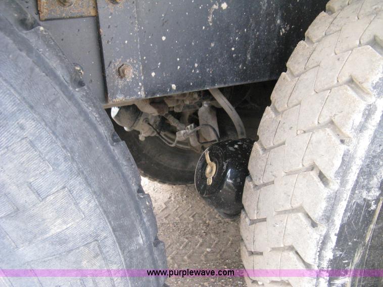 image for item 8117 2001 Mack RD688S triple axle dump truck