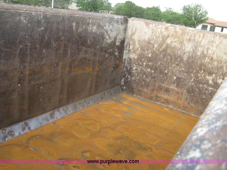 image for item 8117 2001 Mack RD688S triple axle dump truck