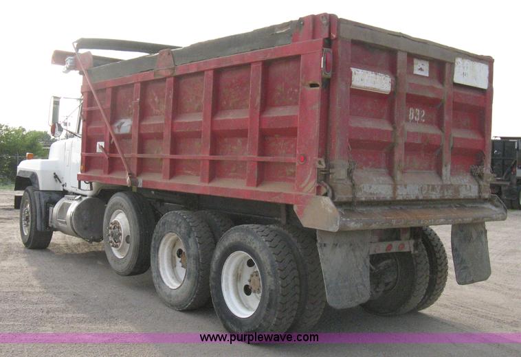 image for item 8118 2002 Mack RD688S triple axle dump truck