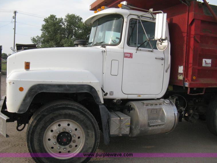 image for item 8118 2002 Mack RD688S triple axle dump truck