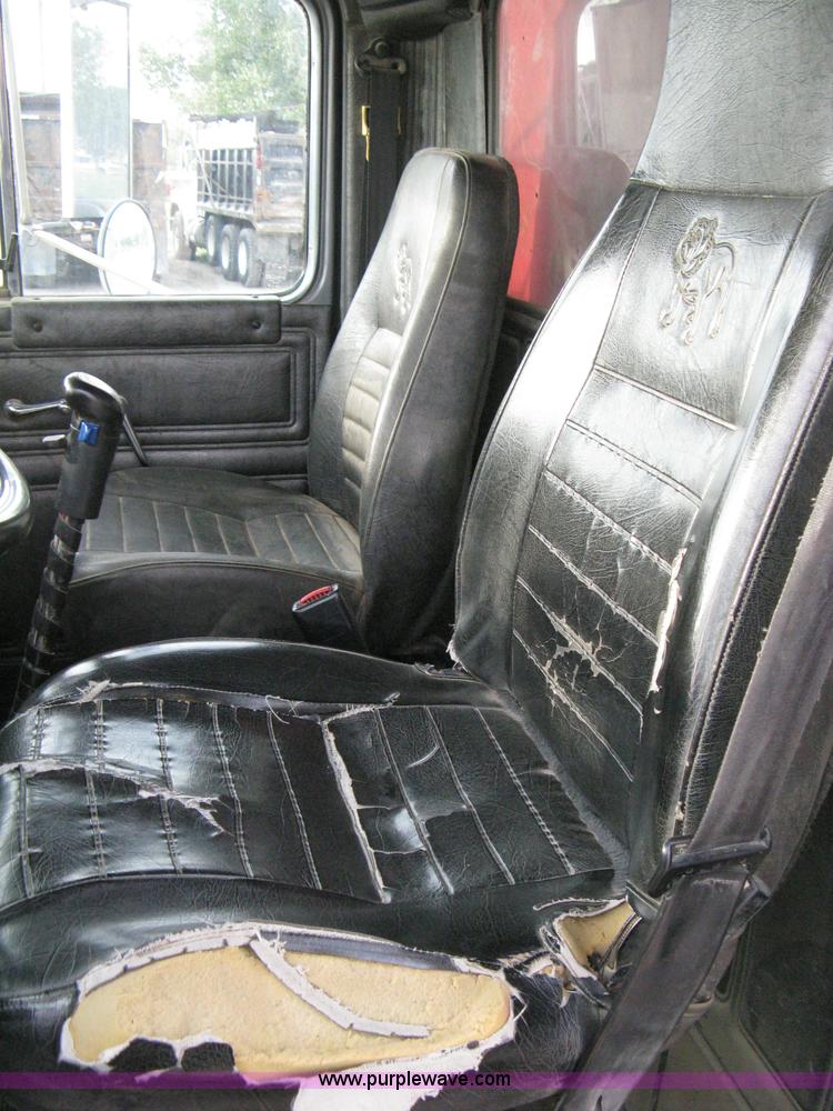 image for item 8118 2002 Mack RD688S triple axle dump truck