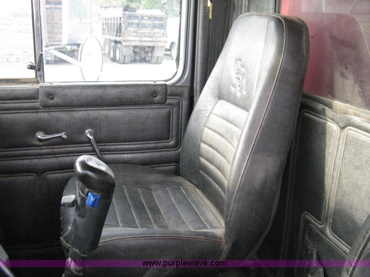 image for item 8118 2002 Mack RD688S triple axle dump truck