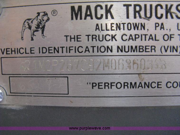 image for item 8118 2002 Mack RD688S triple axle dump truck