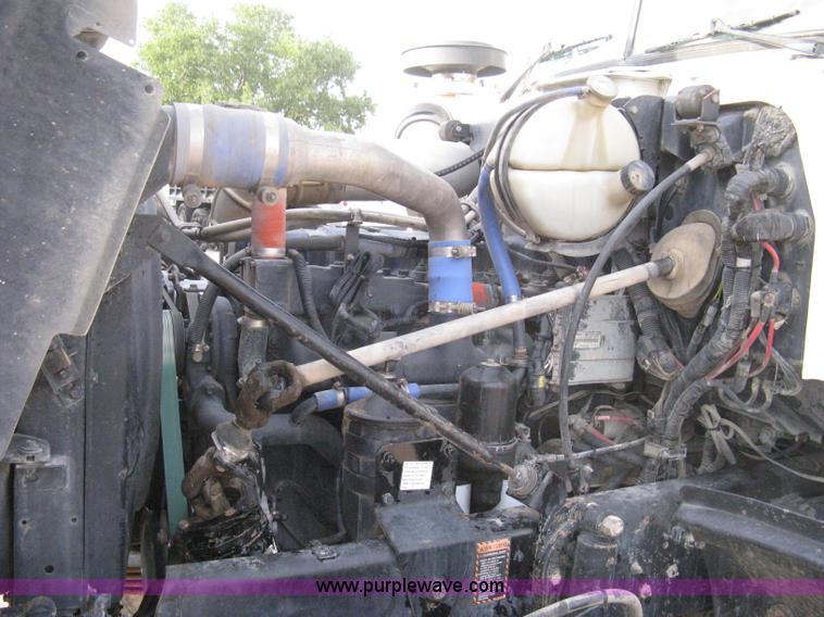 image for item 8118 2002 Mack RD688S triple axle dump truck