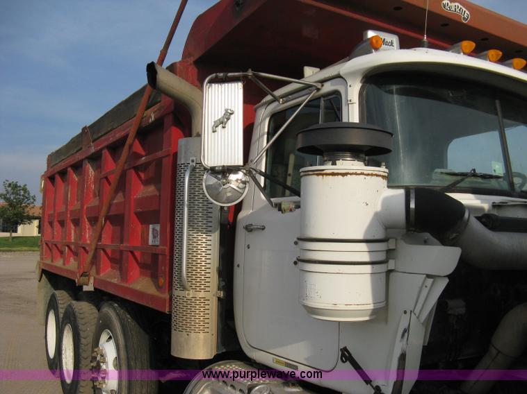 image for item 8118 2002 Mack RD688S triple axle dump truck