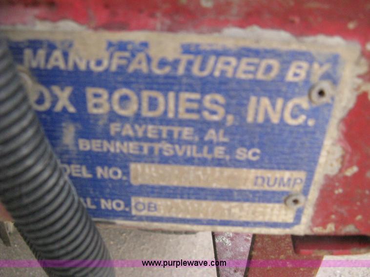 image for item 8118 2002 Mack RD688S triple axle dump truck