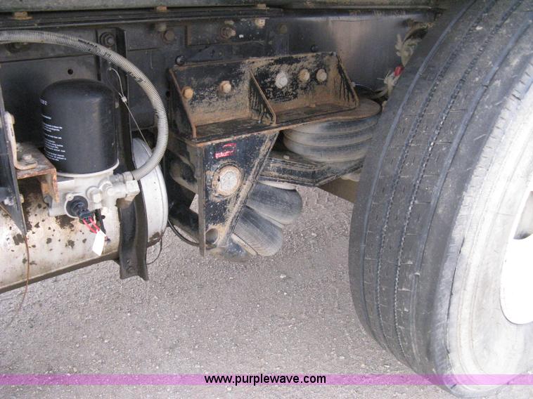 image for item 8118 2002 Mack RD688S triple axle dump truck