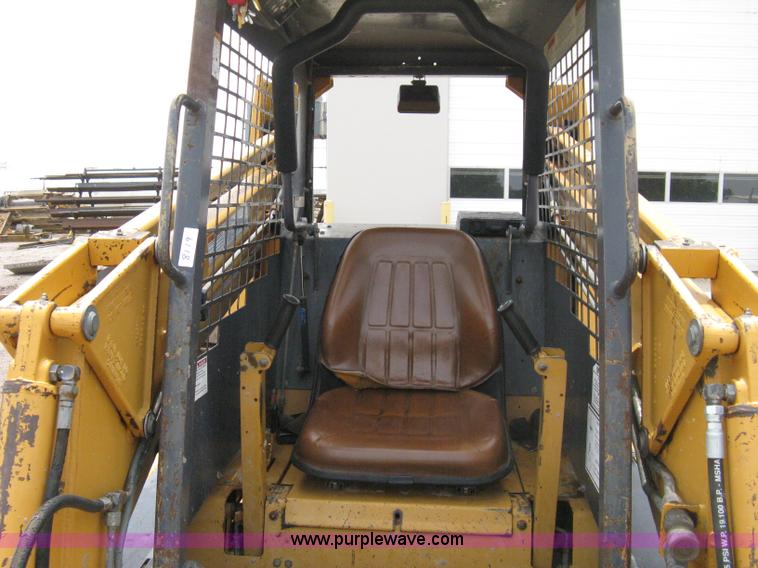 image for item 8119 1997 Case 1845C skid loader