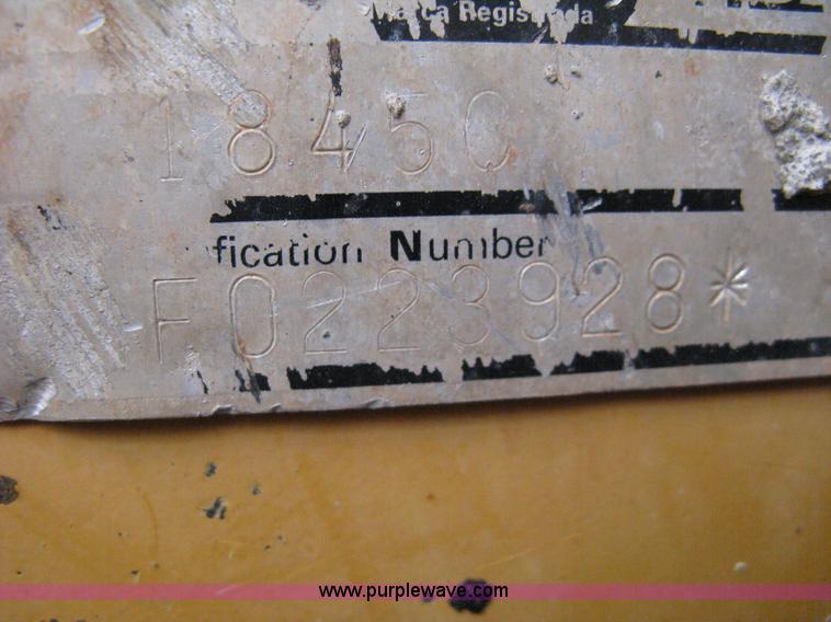 image for item 8119 1997 Case 1845C skid loader