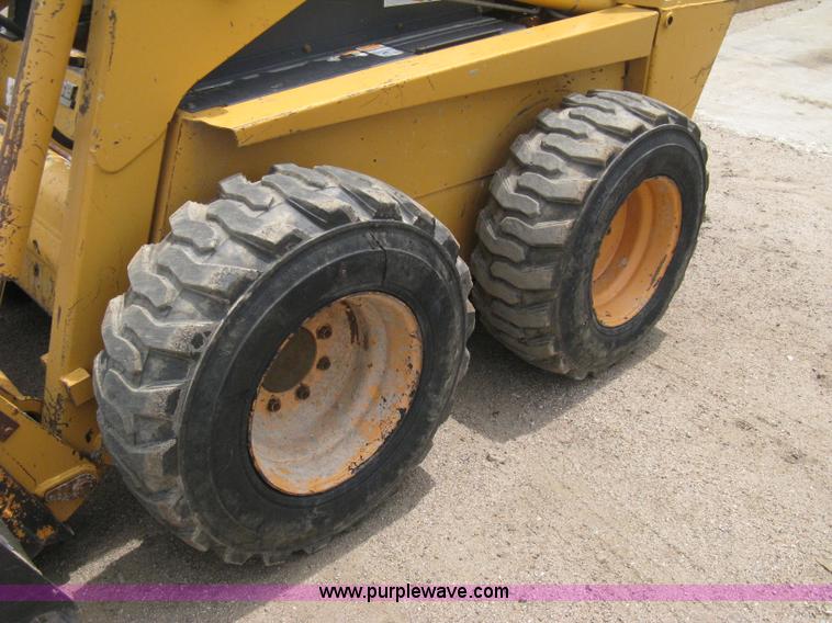 image for item 8119 1997 Case 1845C skid loader