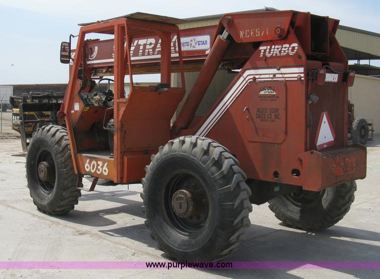 image for item 8122 1998 SkyTrak 6036 telehandler