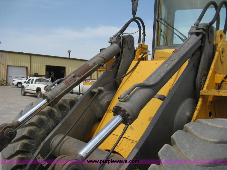 image for item 8123 1993 Volvo Michigan L90B wheel loader