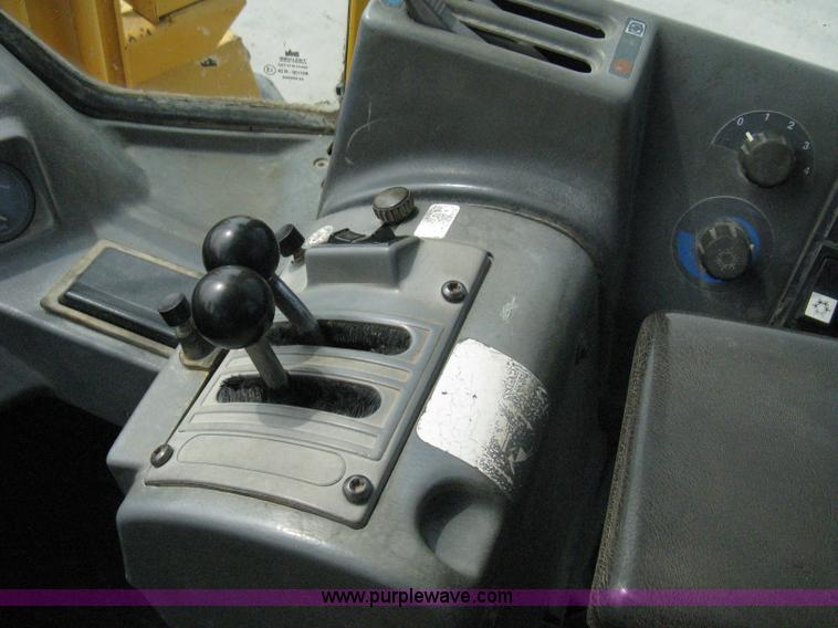 image for item 8123 1993 Volvo Michigan L90B wheel loader