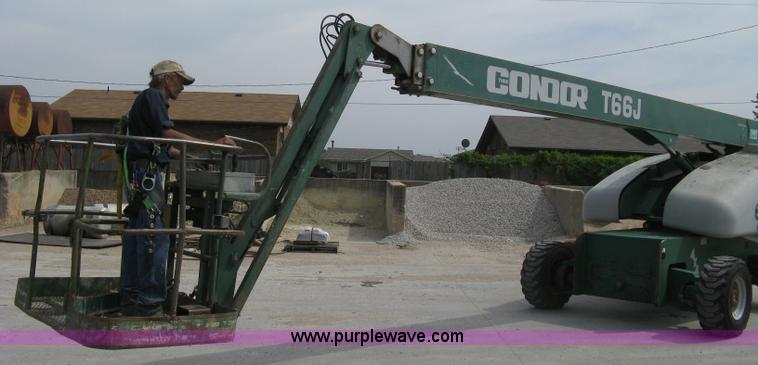 image for item 8124 1999 Condor T66J boom lift