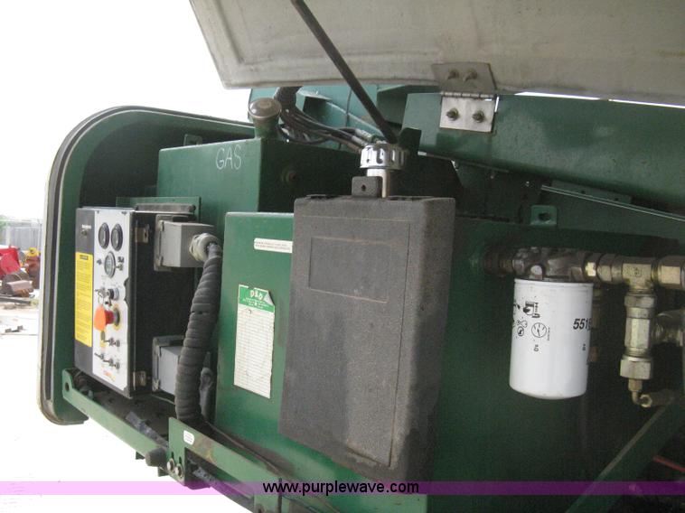 image for item 8124 1999 Condor T66J boom lift