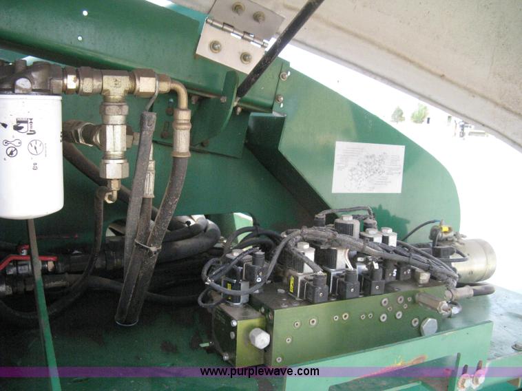 image for item 8124 1999 Condor T66J boom lift