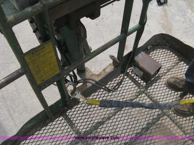 image for item 8124 1999 Condor T66J boom lift