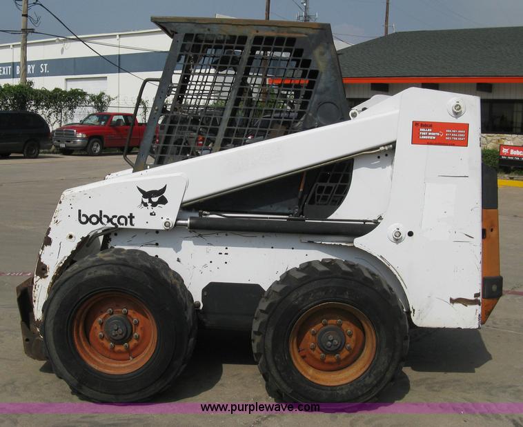 image for item 8157 1996 Bobcat 863 C-series skid loader
