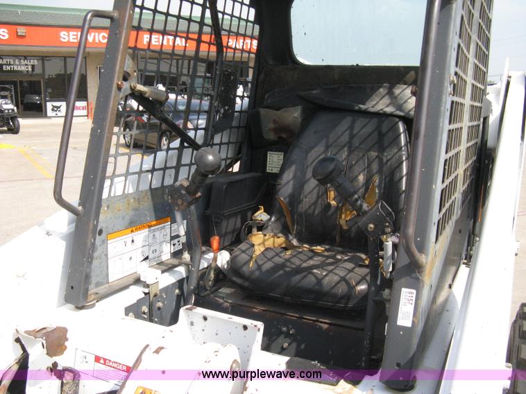 image for item 8157 1996 Bobcat 863 C-series skid loader