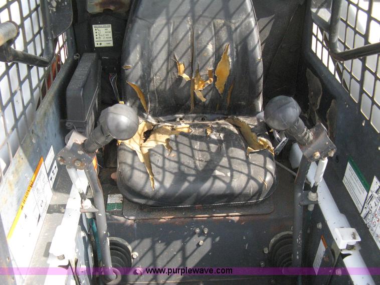 image for item 8157 1996 Bobcat 863 C-series skid loader