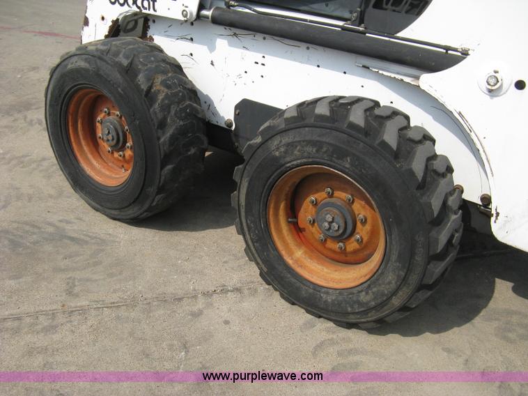 image for item 8157 1996 Bobcat 863 C-series skid loader