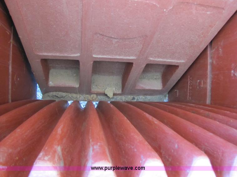 image for item 8257 Cedar Rapids 2236 crusher