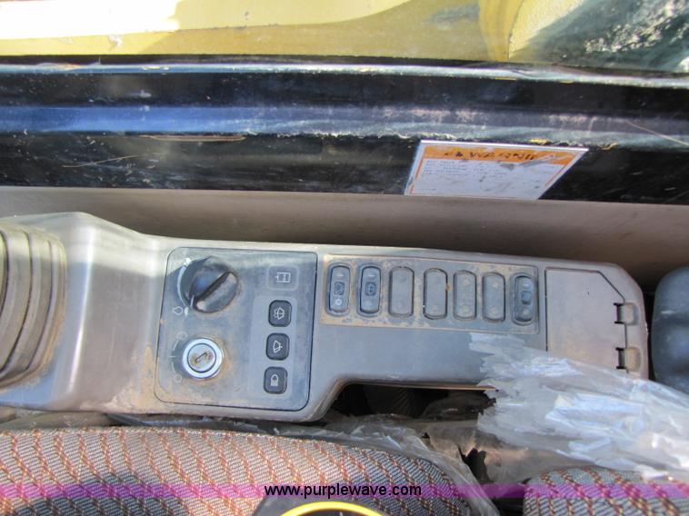 image for item 8259 Caterpillar 345B LME excavator