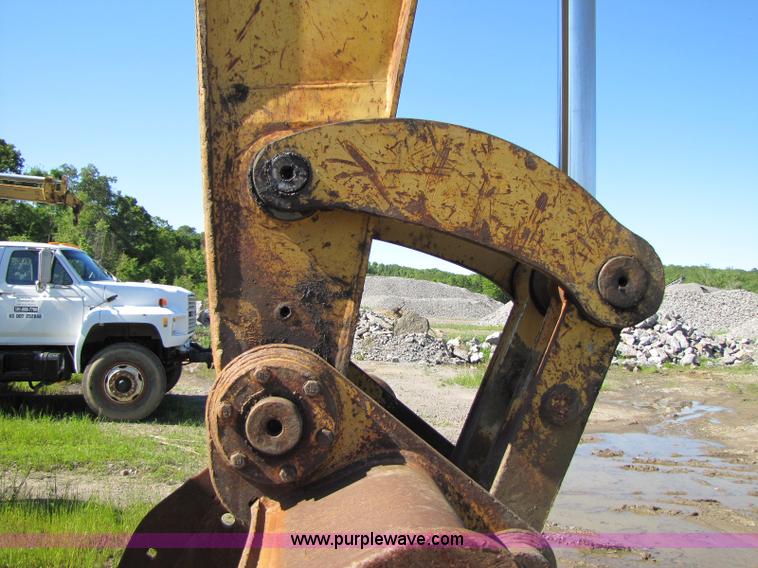 image for item 8259 Caterpillar 345B LME excavator
